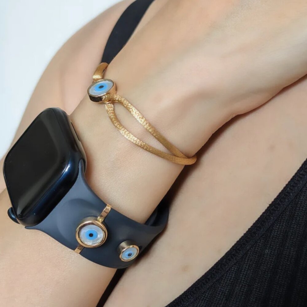 18k Watchful Gold Evil Eye Apple Charm